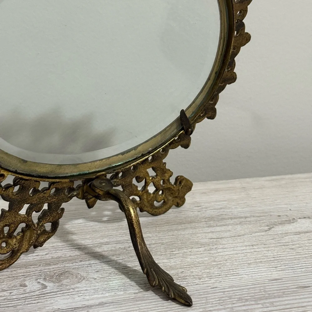 Antique Ornate Oval Picture Frame